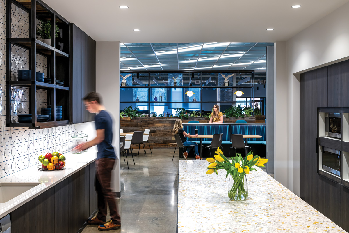 Garney Construction Office — Dining