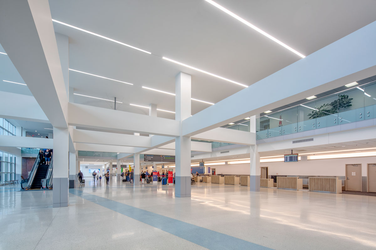 Syracuse Hancock International Airport — Lobby